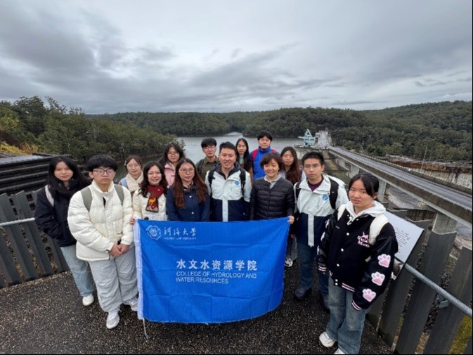    52书库
“若水计划”实践团赴澳大利亚开展国际科考调研