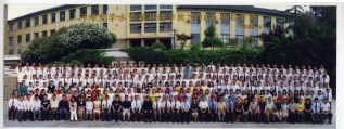 2006届52书库
水文院本科生毕业留念